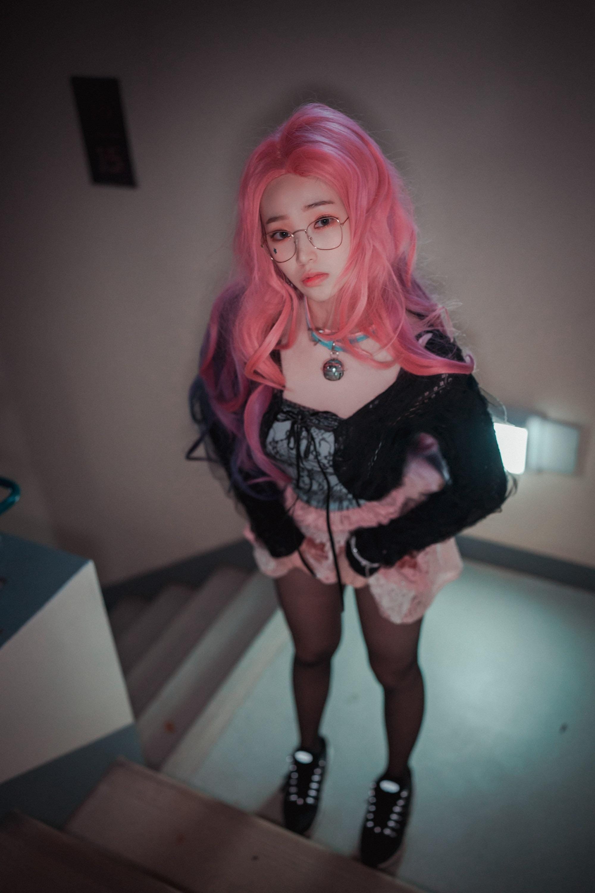 Starry Eyed Songstress pink gradient long hair close up